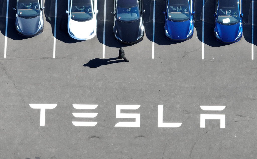 A potential Tesla factory in India could operate at total capacity by 2030.
