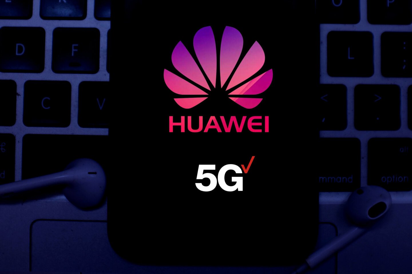 Huawei denies planning 5G phones release.