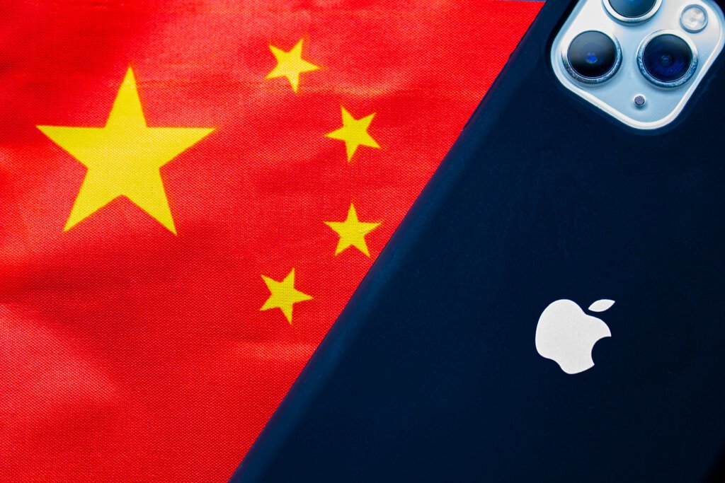 Apple's market share in China plummets 9% as Xiaomi reclaims top smartphone spot Source: Shutterstock