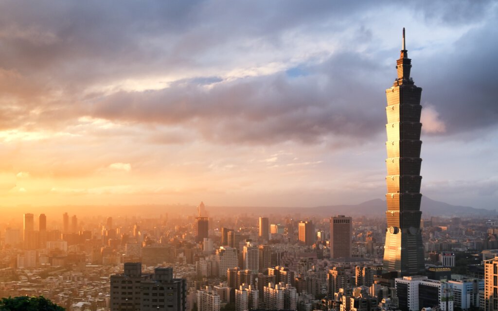 Supercharging weather forecasting: Fujitsu develops Taiwan’s fastest supercomputer